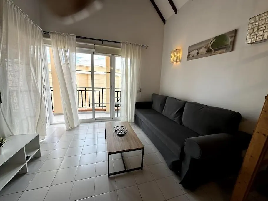 אדחה Apartment Benny With Garage 0*,